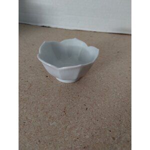 6 Small White Scalloped Porcelain Bowl Otagiri OMC Japan Decorative Lotus Dishes